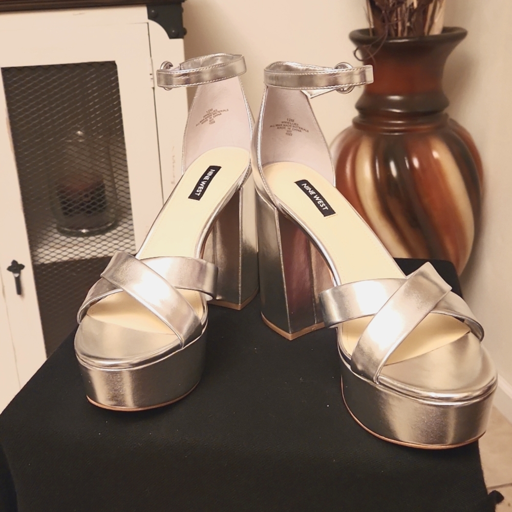 Nine West Willie Platform Sandals 👡